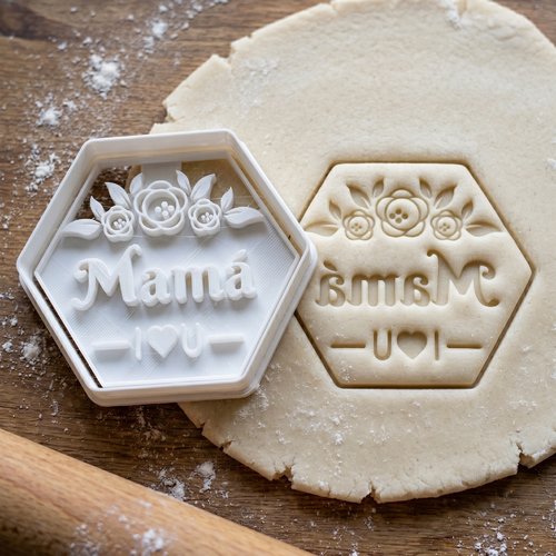 Emporte-pièce mamá fleurs pour biscuits fête des mères 8cm