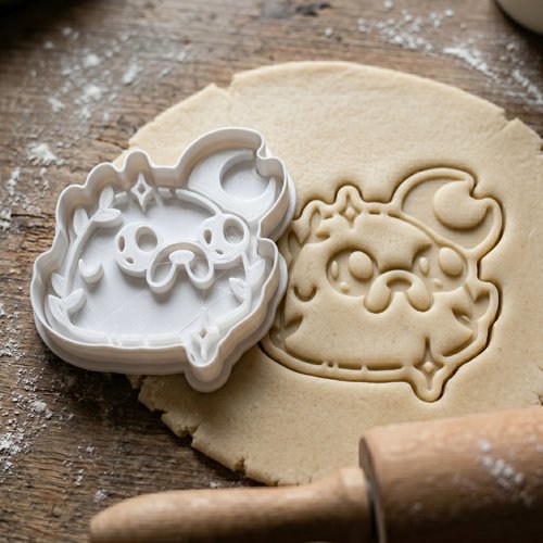 Emporte-pièce artisanal créature magique lune 8 cm