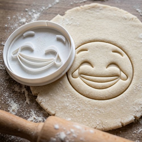 Emporte-pièce emoji rire pour biscuits 8cm