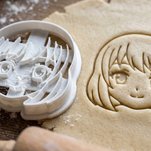 Emporte-pièce fille manga 8cm pour biscuits