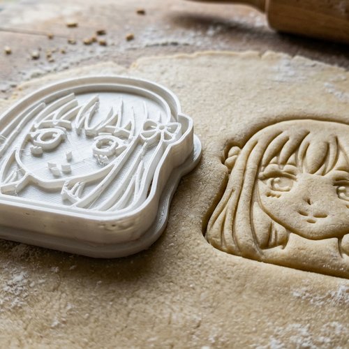 Emporte-pièce visage fille manga - moule biscuit artisanal 8cm