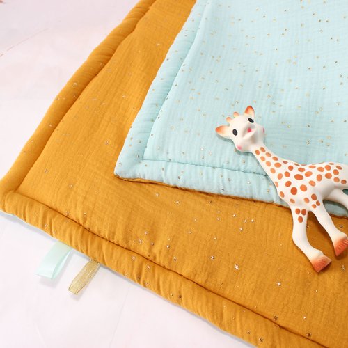 Montessori tapis d'éveil pour bébé, jaune & gris, cadeau naissance,  materiel montessori, tapis de parc patchwork - Un grand marché