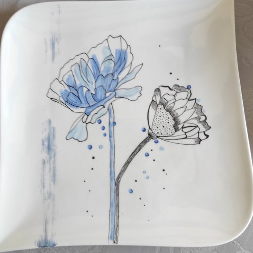 Plat carré porcelaine décor fleurs bleues