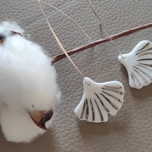 Boucles d'oreilles platine ginko peintes à la main