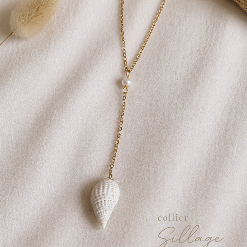 Collier sillage