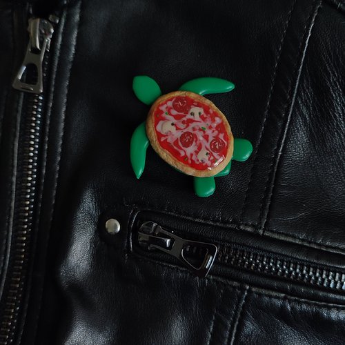 Pin's "tortue ninja pizza"