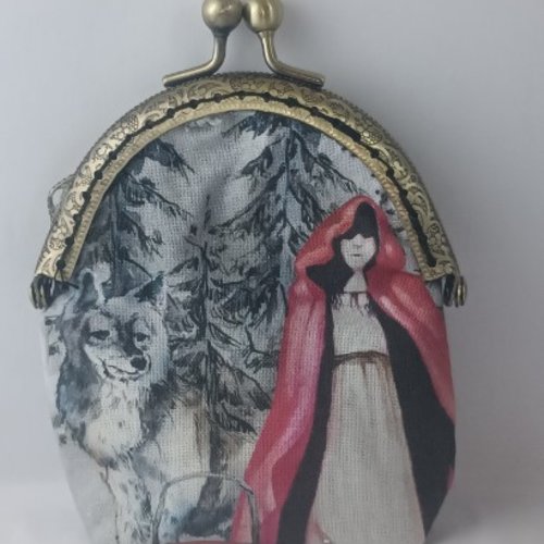 Porte monnaie vintage gothique romantique le petit chaperon rouge et le loup cousu main idee cadeau femme