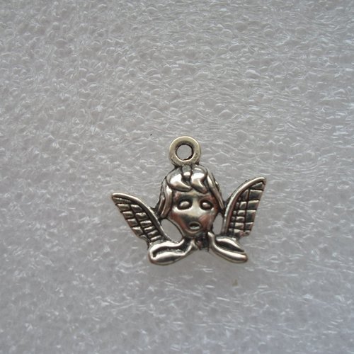 Breloque ange tete et ailes metal argente