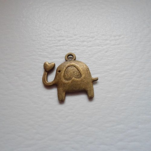 Breloque elephant buena suerte metal couleur bronze