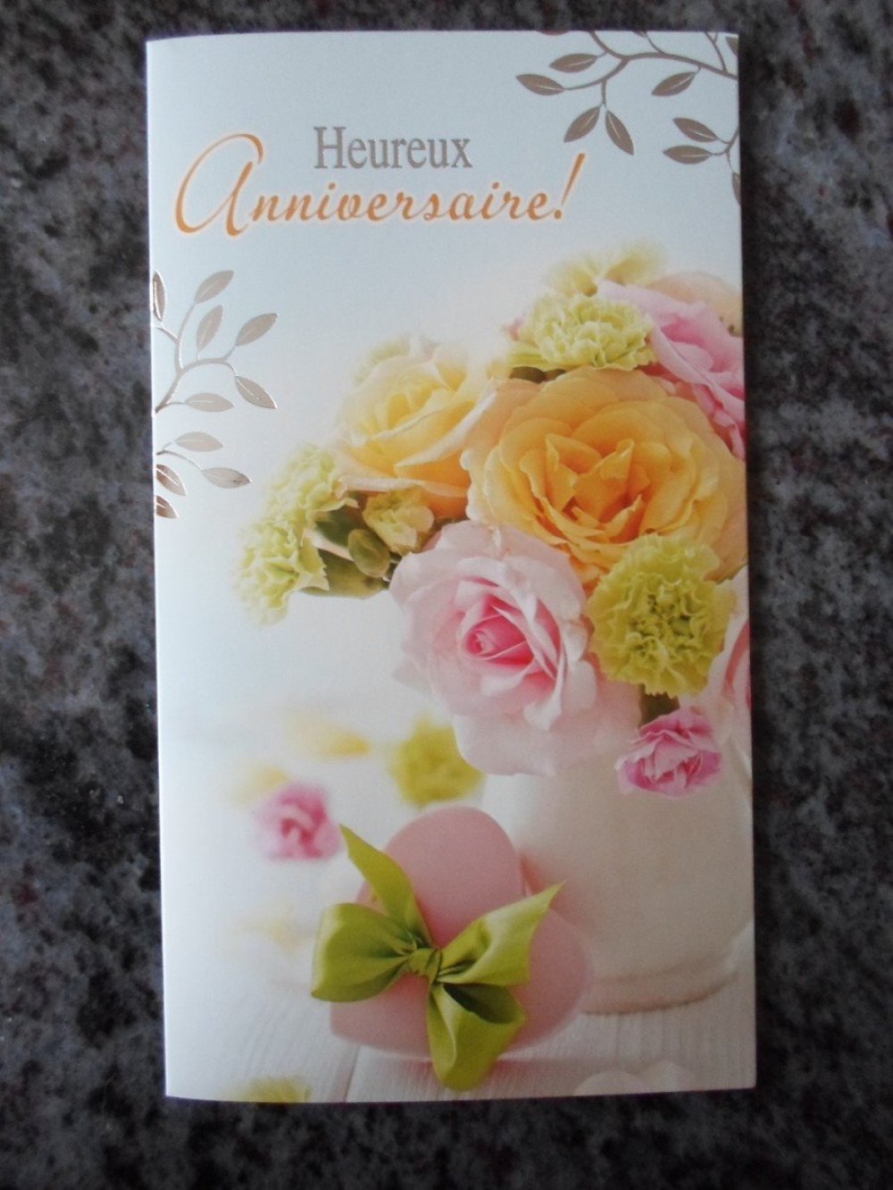 Carte De Voeux Double Heureux Anniversaire Bouquet De Fleurs Et Coeur Un Grand Marche