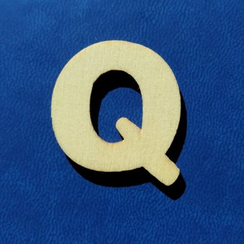 Lettre "q" en bois a decorer alphabet