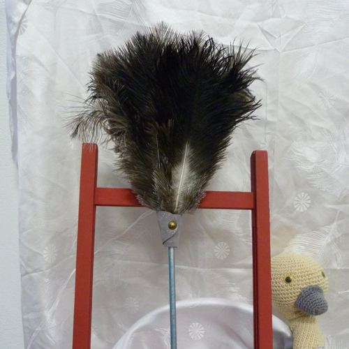 Plumeau en plumes d'autruches collection moyen manche marbré