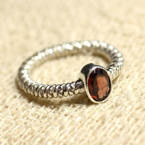 N225 - bague argent 925 et pierre semi précieuse - grenat facetté 7x5mm