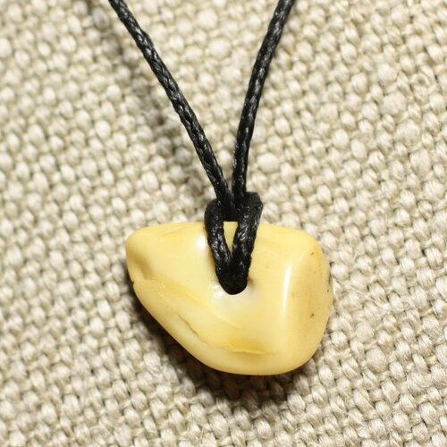 Collier pendentif en ambre naturelle 21mm n32