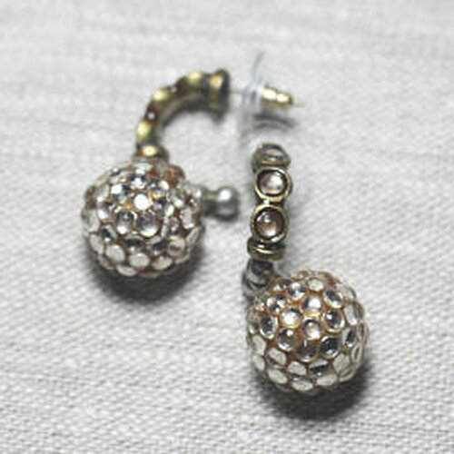 Boucles d'oreilles résine et ccb blanc boules strass 15mm - ethnique vintage designer francais