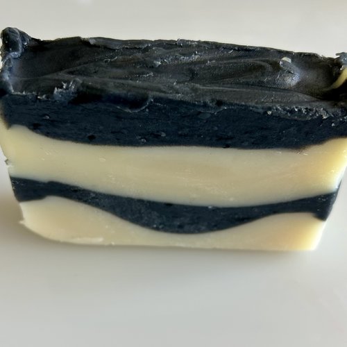 Savon day & night faits a mains