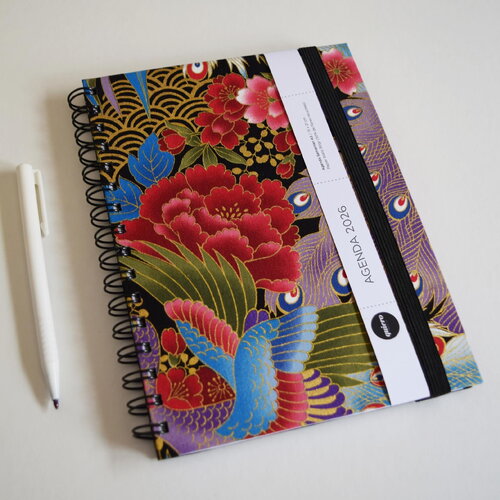 Agenda a5 2026 / tissu japonais paon et fleurs (doré)(2) / 15x21cm / idéal pour le bureau