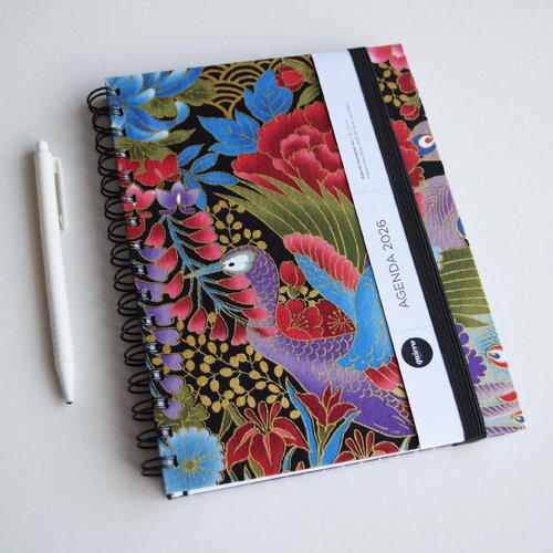 Agenda a5 2026 / tissu japonais paon et fleurs (doré) / 15x21cm / idéal pour le bureau