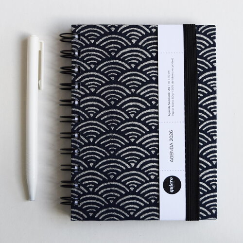 Agenda a6 2026 / tissu japonais seigaiha, bleu et argent / 10x15cm / pour la rentrée / idéal pour le sac à main
