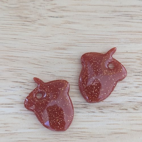 Pampilles " noisettes"  en résine terracotta pailletée