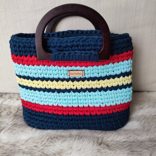 Sac à main multicolore aux rayures bleu, jaune, rouge