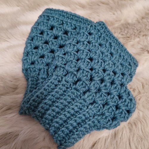Mitaines bleue jean fait main au crochet