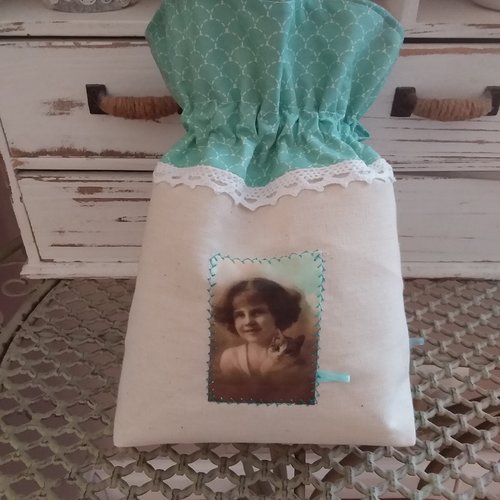 Pochon en drap ancien fillette