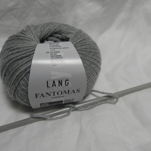 Pelote laine fine gris clair marque "lang"