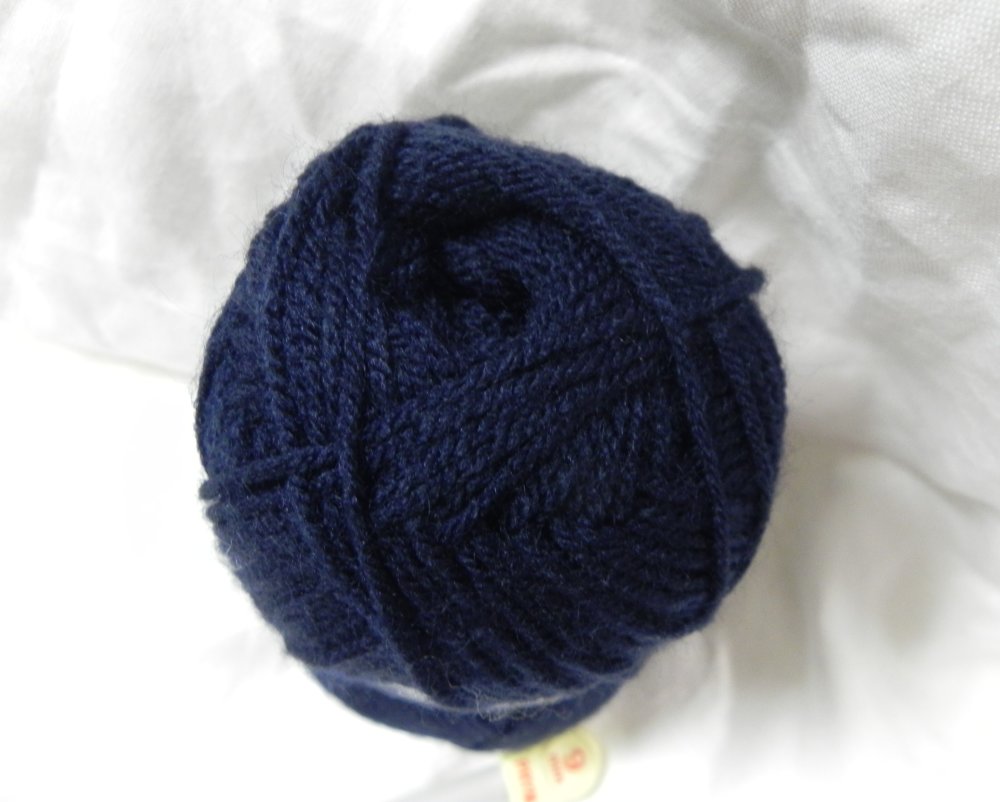 Pelote laine bleu marine 100 % acrylique aiguilles 3 - Un grand marché