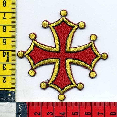 Croix occitanne 75 x 75 mm ecusson brodé thermocollant rouge et jaune