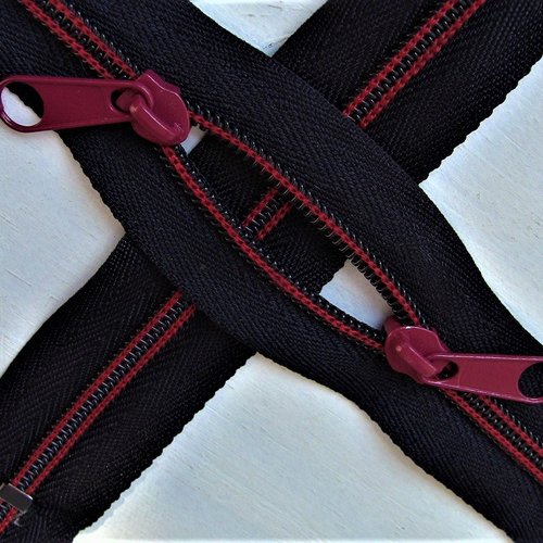 N6o 20-85cm rouge et noir , fermeture special sac à glissiere spirale 6 mm sur mesure , double curseurs dos à dos