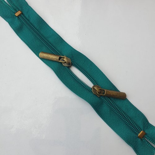 Fermeture vert emeraude speciale sac à double curseurs bronze , sur mesure de 20 à 100 cm