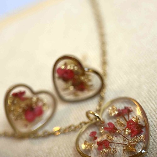 Parure de bijoux - coeurs avec fleurs séchées - st. valentin