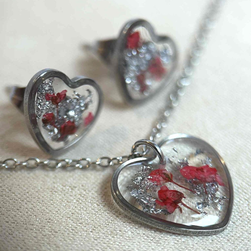 Parure de bijoux - coeurs avec fleurs séchées - st. valentin