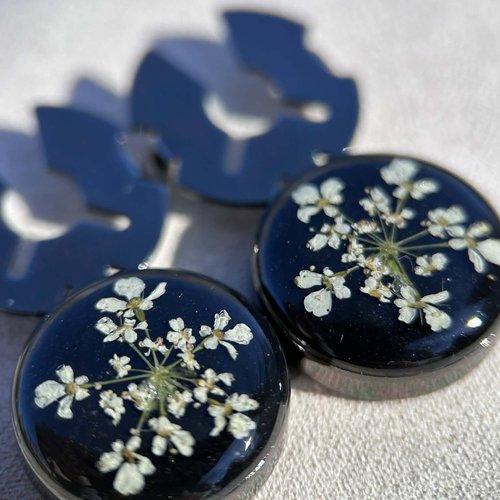 Boutons de manchettes - accessoire chemise femme - fleurs séchées