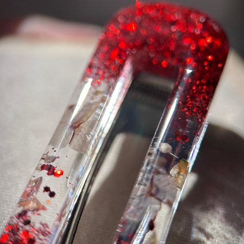 Barrette à cheveux en résine, paillettes et fleurs séchées