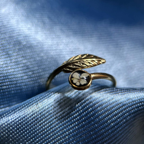 Bague doré ajustable avec petite fleur séchée - feuille doré