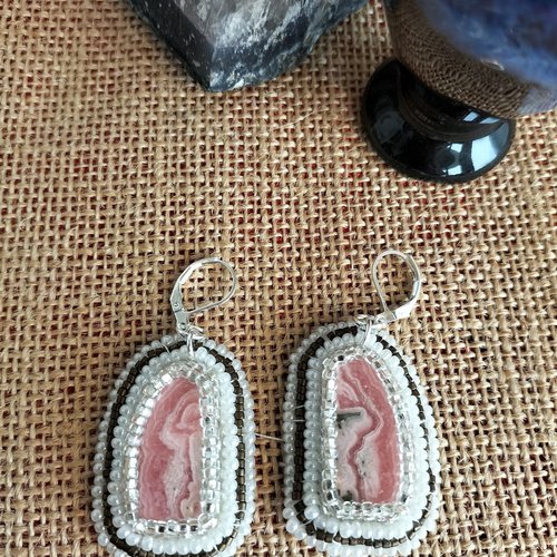 Boucles d'oreilles en cabochons sur cuir en rhodocrosite