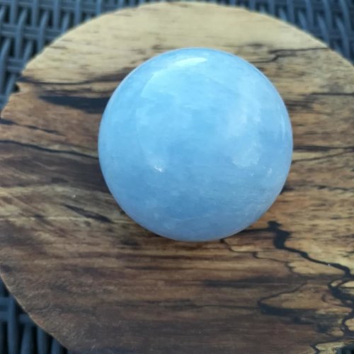 Sphère calcite bleue