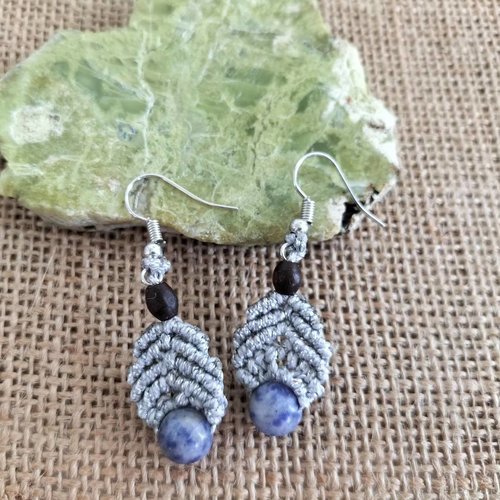 Boucles d'oreilles en micro macramé