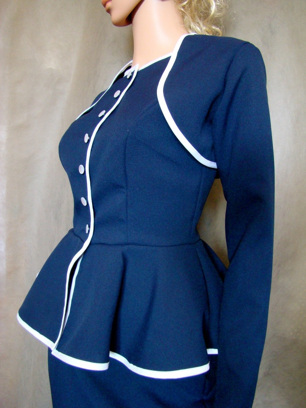 Ensemble style tailleur femme bleu marine et blanc ...