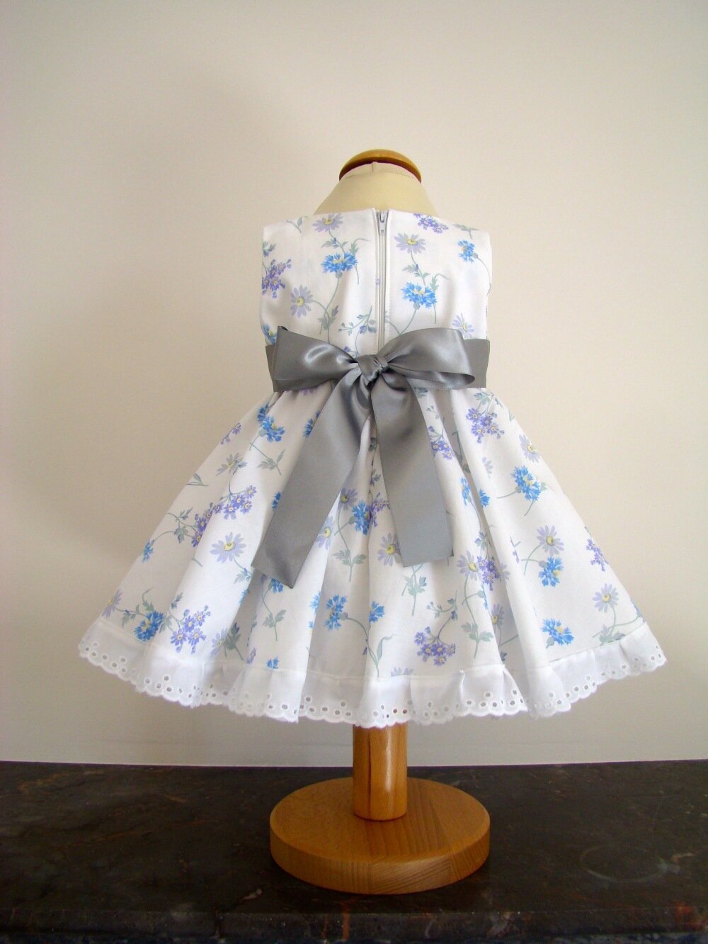 Robe Bebe En Coton Blanc Fleuri Un Grand Marche