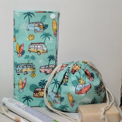 Lot étui brosse à dents dentifrice et bourse à savon