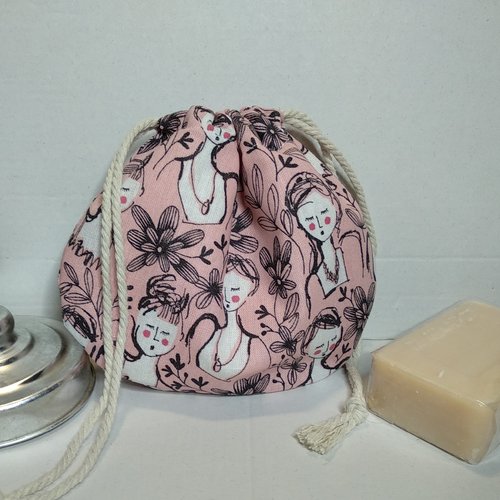 Bourse à savon ou shampooing solide rose