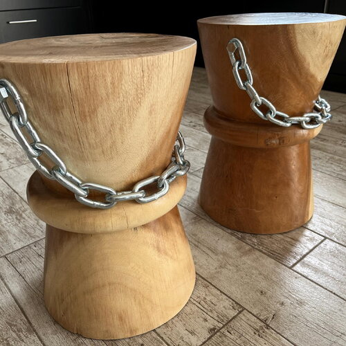 Lot de deux tabourets en maillon de chaîne et bois rondinmaillon