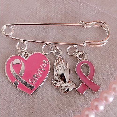 Broche octobre rose
