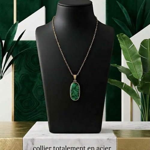 Collier et medaillon ovale en acier inoxydable