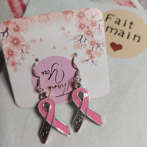 Boucles d oreilles octobre rose