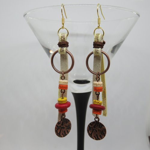 Boucles d’oreilles bohème, cuivre, beige et perles multicolores