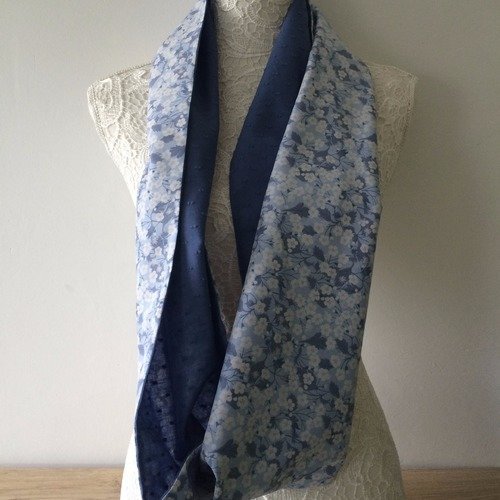 Foulard femme en liberty tana lawn mitsi - jacinthe bleue